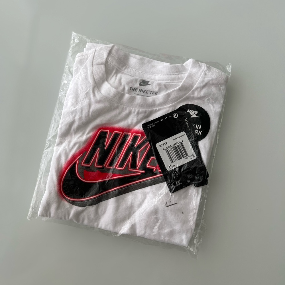 Nike Tshirt 3-4YR